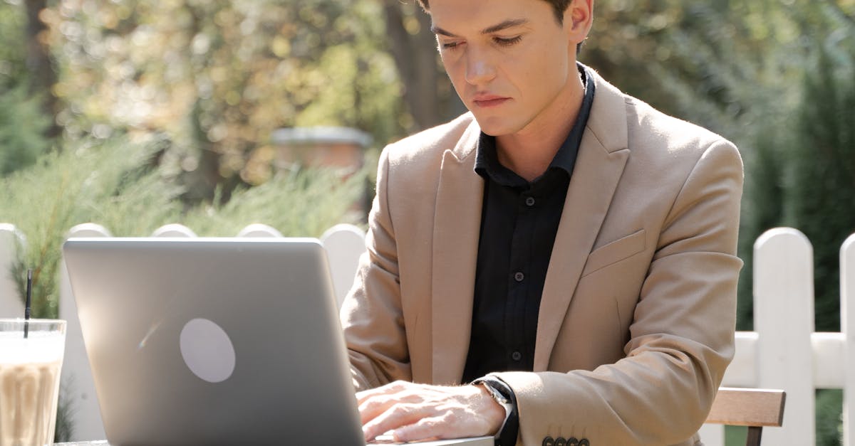 Art Deco Elegance in the Garden Office Setting
