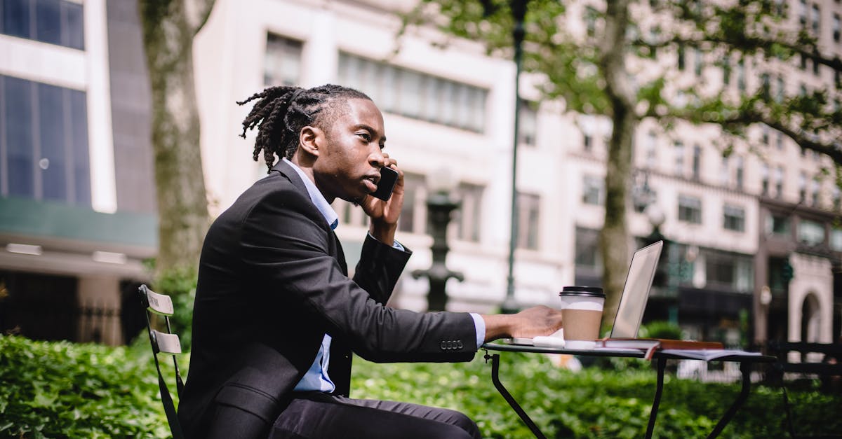 Custom Storage Solutions: Tailoring Your Garden Office to Fit Your Needs