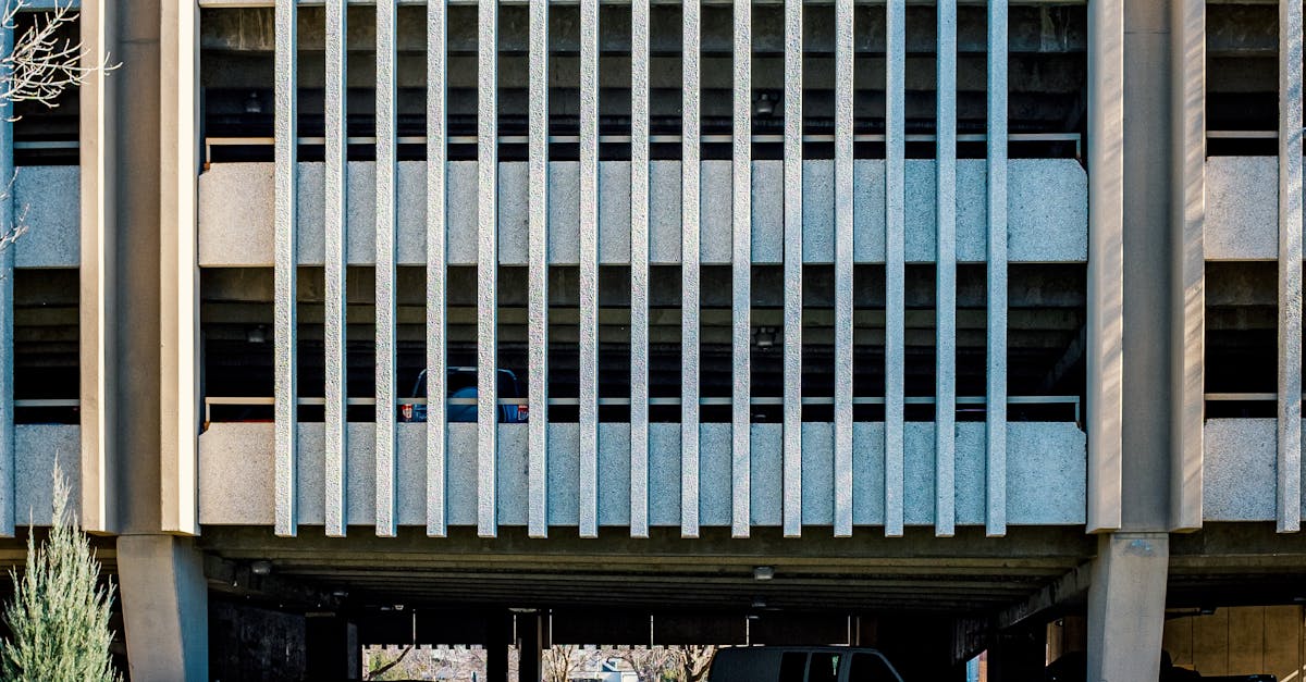 Recycled Materials: Innovative Uses in Garden Office Design